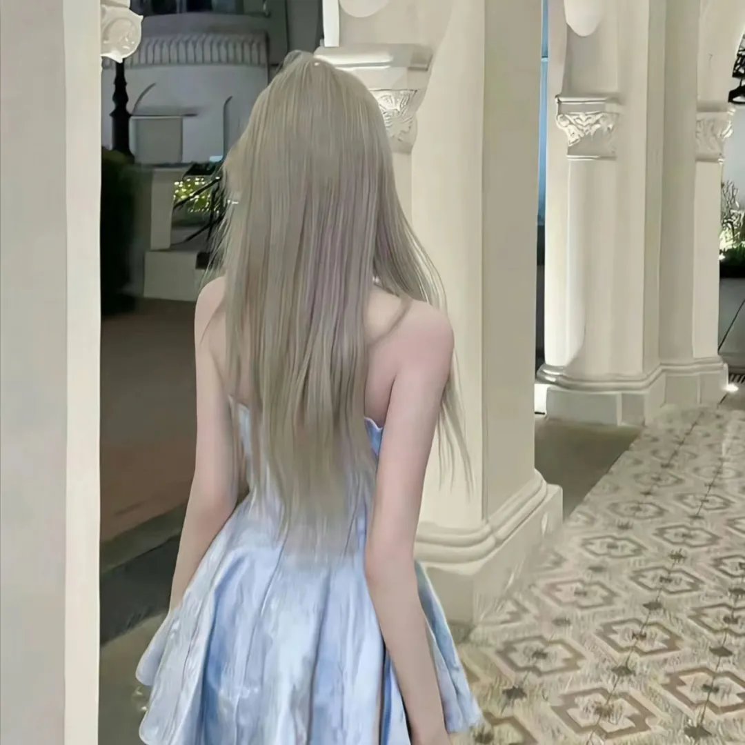榆木湖边的房子